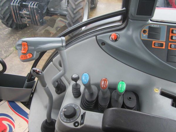 VALTRA N113 HITECH 5 - 2015 - Image 7